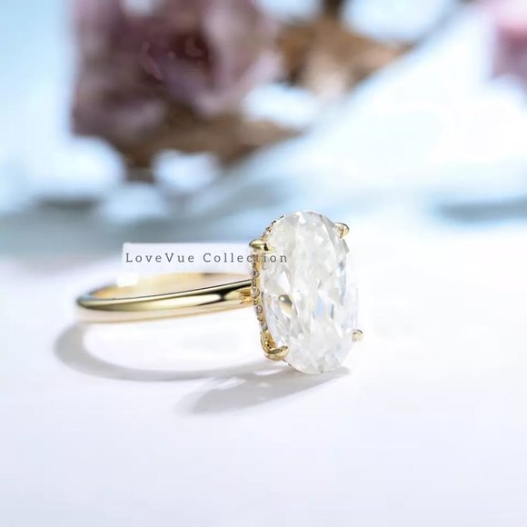 Certified 3ct. t.w. Oval Diamond in 10k Yellow Gold Crushed Ice Cut Wedding Ring - Picture 5 of 15